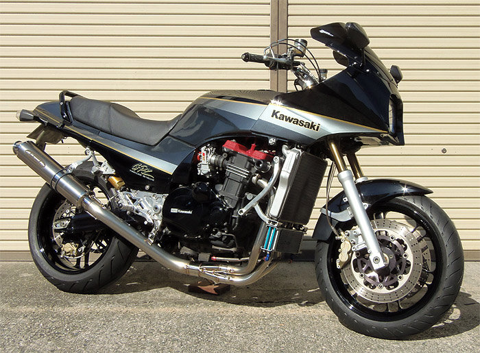 GPz900R ZX900A テックサーフ サイレンサー！付属844KA テックサーフからGPZ900R用フルエキマフラーが発売| バイクブロス